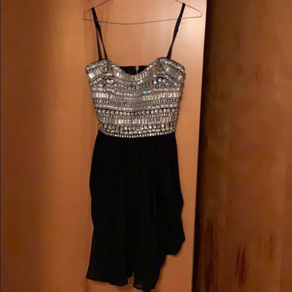 Lipsy VIP dress. UK 8- USA 4. Beautiful stones.